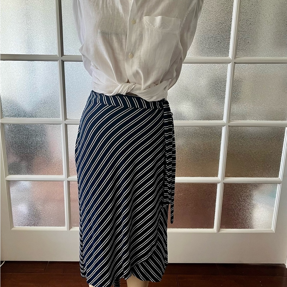 Knit wrap tie striped skirt
